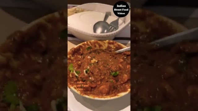 'Tasty Kaju Chicken Curry with Butter Nun | Indian Street Food Videos | #shorts | Haveli Restaurant'