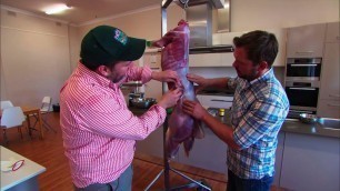 'Kangaroo Meat For Tasty Sausages | Ep01 | JIMMY\'S AUSTRALIAN FOOD ADVENTURE'