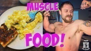 'The Perfect Muscle Building Breakfast || Gym Footage and Training Tips'