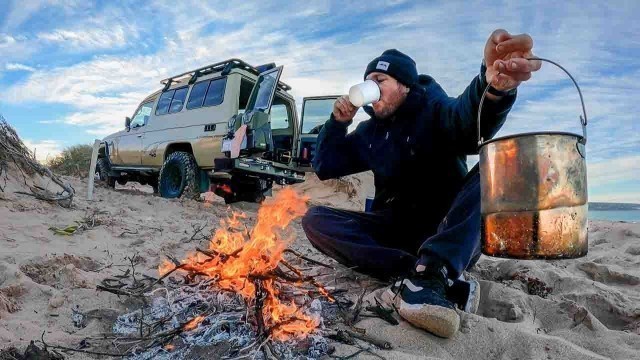 'SOLO CAMPING WITH NO FOOD in AUSTRALIA. The most epic mission of my life. BIG FISH! EP 67'