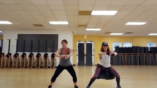 'GET LOW - Hips / Butt / Legs Routine - Zumba Fitness Choreo'