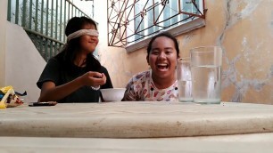 'GUESSING THE FILIPINO JUNKFOOD CHALLENGE (BLINDFOLDED) FT.  HAPPY BEAN HANNAH & CINDY BUENCONSEJO'