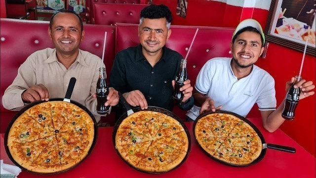 'Big Pizza Eating Challenge | Food Competition | Pizza Eating Contest | Mubashir Saddique'