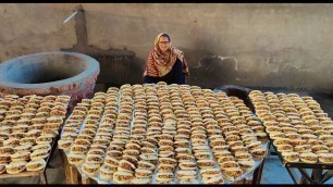 'RAW KULCHA Prepared By My Granny | KULCHA RECIPE | STREET FOOD | INDIAN RECIPE | POTATO RECIPES'