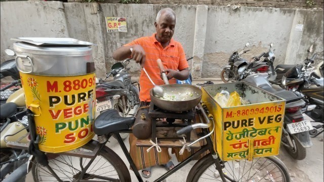 'Chacha ji Makes Gravy Manchurian on Cycle | Indian Street Food'