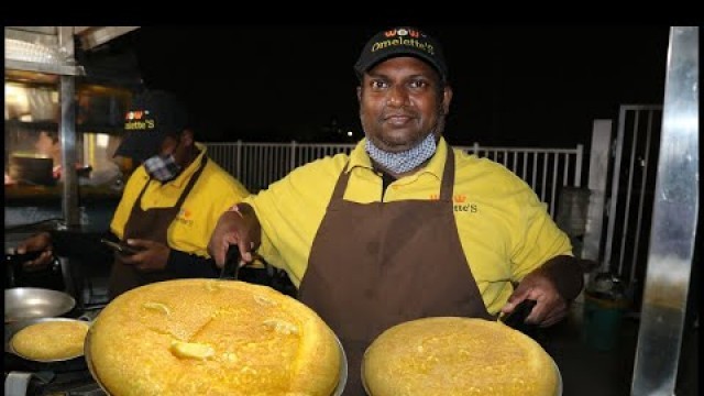 'Hyderabad\'s Super Fluffiest Omelet Making | Super Fluffy Omelet @ IDL Lake | Amazing Food Zone'