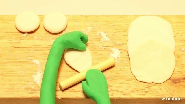 '(NO BGM) Fried Dumpling Stop Motion Cooking ASMR Clay Animation Mukbang Claymation [W MOTION]'