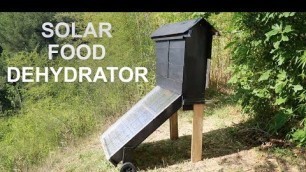 'Solar food dehydrator - drying tomatoes'