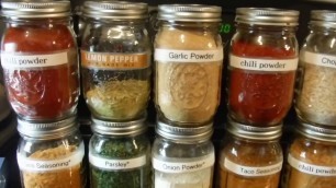 'How to use MASON JARs to store your spices and dry goods'