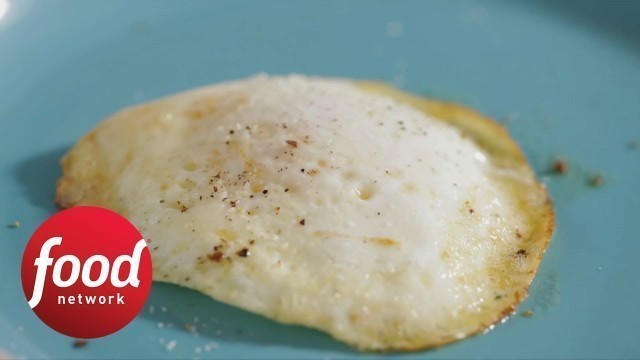 'How to Fry Eggs Like a Pro | Food Network'