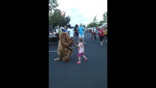'Paws the Dog dancing w/ kids at ALSO\'s First Annual Food Cart Competition!  (ALSO/Paws for a Cause)'