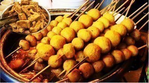 'Curry Fish Balls (Ca Ri Ca Vien) Hong Kong Famous Street Food in SaiGon - Vietnam cheap street food'