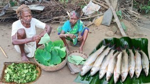 'Kochu pata with Charapona fish Curry cooking &eating by santali tribe grandma and grandpa||'