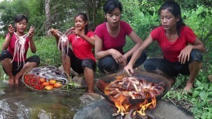 'Yummy cook big octopus arm curry spicy tasty for food of survival - My Natural Food ep 66'