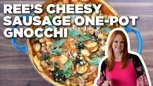 'Ree Drummond\'s Cheesy Sausage One-Pot Gnocchi | The Pioneer Woman | Food Network'