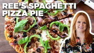 'Ree Drummond\'s Spaghetti Pizza Pie | The Pioneer Woman | Food Network'