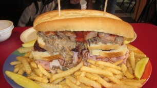 '6.5lb Ultimate Destroyer BBQ Sandwich Challenge!!'