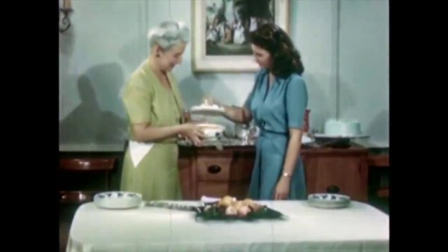 '1940s HOUSEWIFE SCHOOL How To Arrange A Buffet Table'