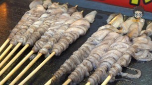 'Korean Street Food | Nakji Horong (Octopus Stick) in China Town, Incheon Korea'