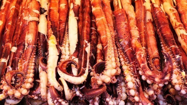 'Octopus Leg and Squid Fry | Amazing Street Food | Spicy Seafood Compilation | #mTube Foods'