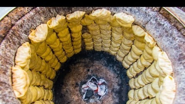 'BEST Street Food in China | PLUMP and DEEP Tandoori Bao\'s on the Silk Road!'