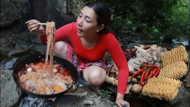 'Cooking spicy chili Noodle with octopus very delicious – My food Daily II Ep 03'