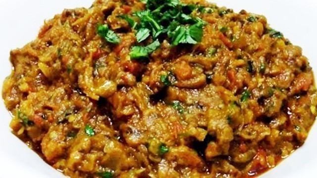 'How to Make Spicy Baingan Bharta | तीखा बैंगन का भरता |  Food Junction Latest 2018'