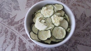 'How to make zucchini chips in a dehydrator.'