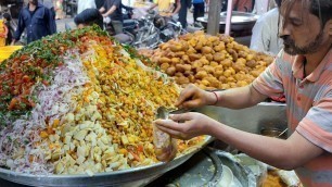 'Amazing Decorated Chana Chat Mountain | Pakistani Street Food | Street Aloo Cholay Chaat'