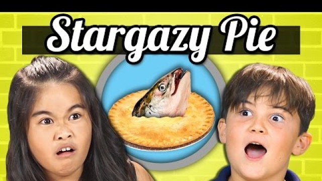 'KIDS vs. FOOD - FISH HEAD PIE (Stargazy Pie)'