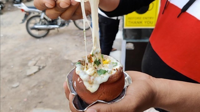 'India\'s First Ever Kullad Pizza | Pizza in Clay Cups | Indian Street Food'