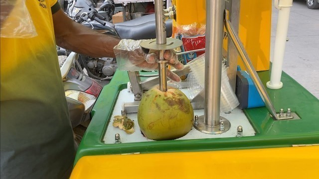 'India\'s Most Advanced Coconut Water Cart | Indian Street Food'