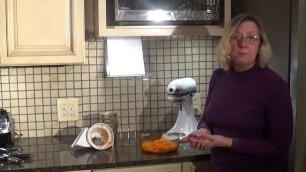 'Kitchenaid Slice and /Shred Attachment for the Mixer - review and instructions'