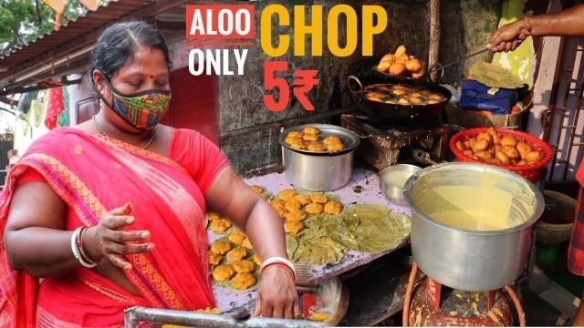 'Indian Lady Selling Aloo Chop Only 5₹ ($0.07) | Indian Street Food'