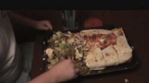 'Man vs Food   10 pound Columbus Burrito.wmv'