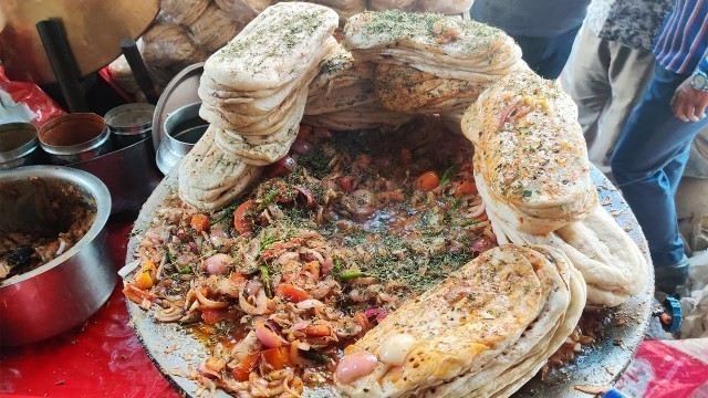 'India\'s Best Tadke Wale Chole Kulche At Famous Mayapuri Chole Kulche Wala l Delhi Street Food'