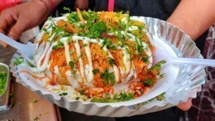 'VV Puram Food Street | Raj Kachori | Russian Paneer Pakoda | Indian Street Food | Roller Ice Cream'