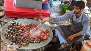 'Tawa Fry Kaleji Recipe : Fazal Hotel - Board Bazar, Afghan Street Food Peshawar | Liver Fry Recipe'