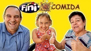 'Desafio Bala Fini VS Comida de Verdade ( GUMMY VS REAL FOOD) - Família MC Divertida'