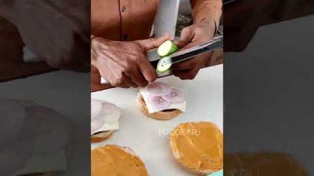 'Famous Salim Burger of Ahmedabad | Indian Street Food #shorts'