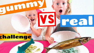 'GUMMY vs real food challenge met raar snoep en magic'