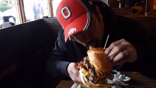 'art vs thurmanator burger   October 05, 2010'