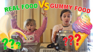 'GUMMY VS REAL FOOD CHALLENGE • Candy Food ou Vraie Nourriture Kalys et Athena'
