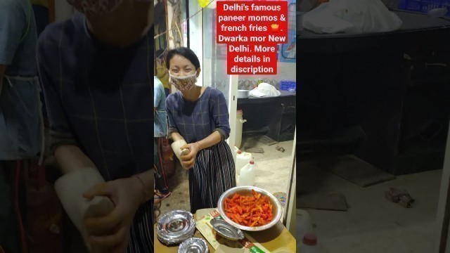 'Delhi\'s famous paneer momos and French fries | @Delhi Food Walks | #shorts #viral #youtubeshorts'