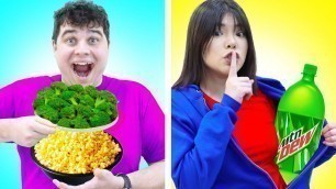 '8 FUNNY WAYS TO SNEAK FOOD FROM SIBLING| CRAZY SNEAKING SNACKS & FUNNY SITUATIONS BY CRAFTY HACKS'