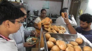 'S S Tiffin Center Hyderabad - Poori 4 Piece @ 20 rs - Hyderabad Street Food Loves You'
