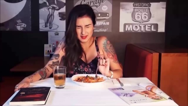 'Women Eat Spaghetti The Best In The World With Fuck The Pussy until Orgasm'