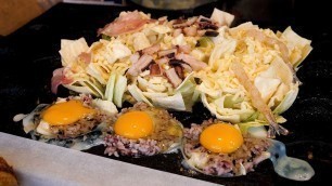 'Egg Cheese Pancakes (\'Street Food\' on Netflix) - Korean Street Food'