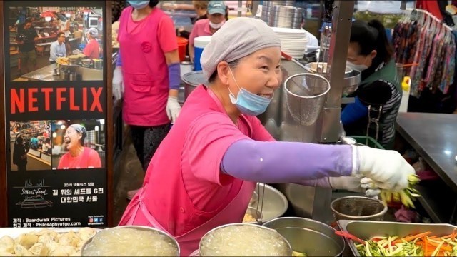 '\"Chopped noodles” that aired on Netflix \'Chefs on the Road\' / 광장시장 & 손칼국수 / Korean street food'